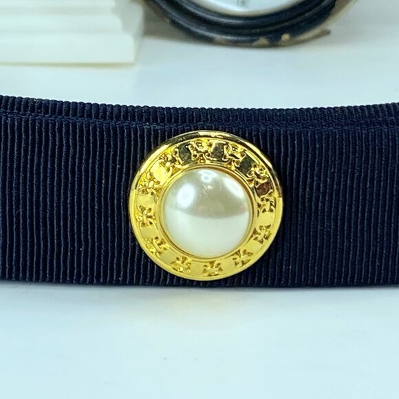 Salvatore Ferragamo Valletta Black Gold-tone Pearl White Gancini hair clip GS579 main image 5